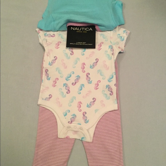 Nautica 3 piece set - Picture 2 of 3